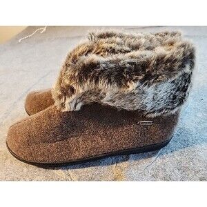 ACORN Chinchilla Bootie‎ Slippers Womens 9.5 - 10.5 Faux Fur Indoor Outdoor Sole